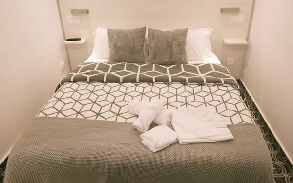 Room Boutique 32