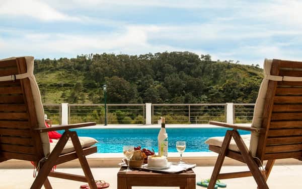 Beachouse - Surf, Bed & Breakfast