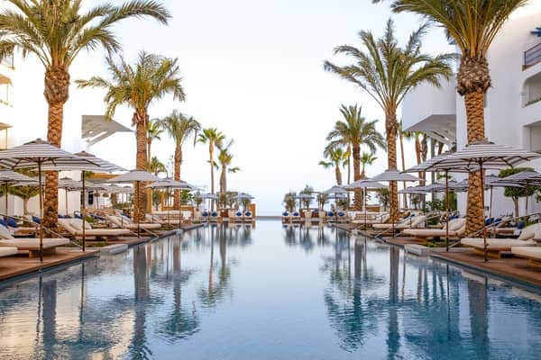 METT Hotel & Beach Resort Marbella – Estepona: Acceso a la playa hotel in Estepona