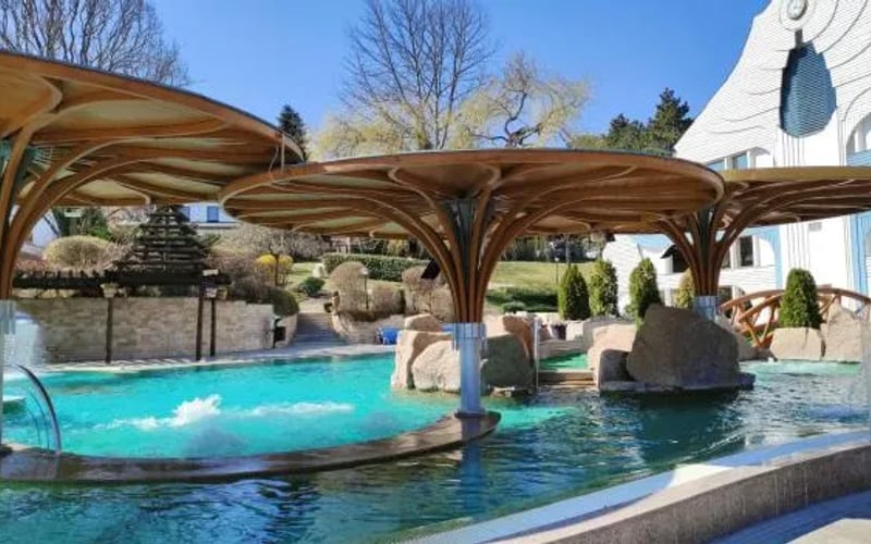 Spa Residence Carbona Mona Lila Apartman: Cat-friendly hotel in Hévíz