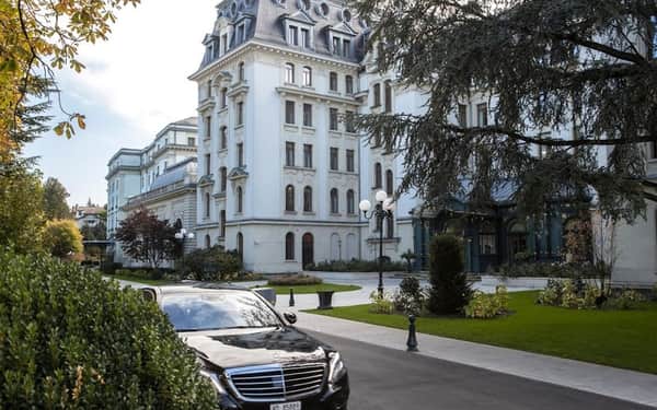 Beau-Rivage Palace: Se admiten gatos hotel in Lausanne