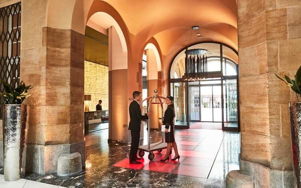 Steigenberger Grandhotel Handelshof: Chats acceptés hotel in Leipzig