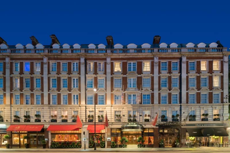 Rubens at the Palace: Near Parks hotel in London