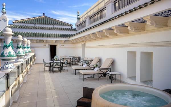 Gran Hotel Miramar GL: Strandzugang hotel in Malaga