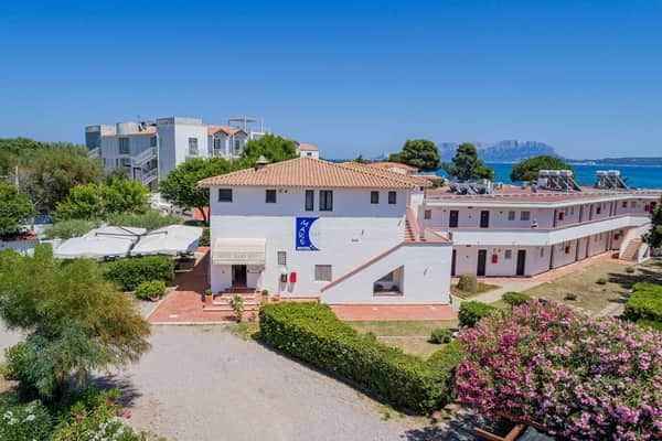 Hotel Mare Blue: Acceso a la playa hotel in Olbia