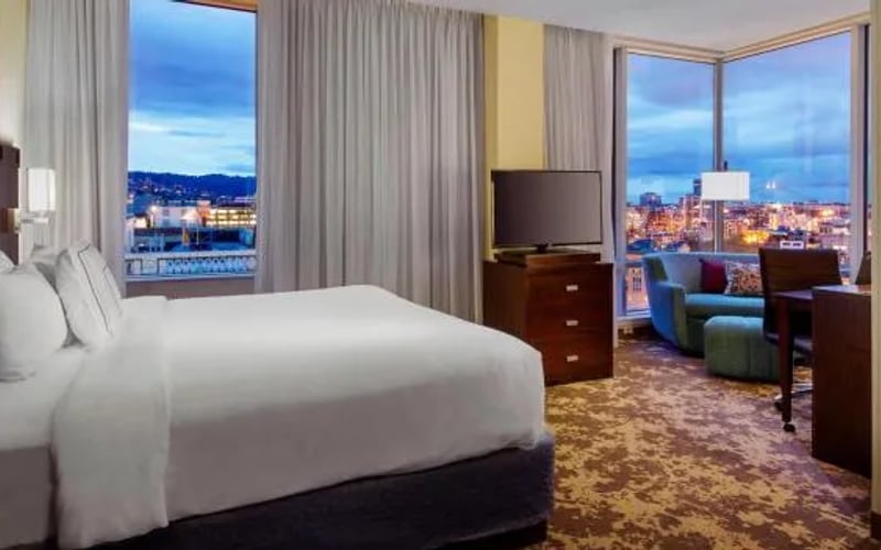Courtyard by Marriott Portland City Center: Near Parks hotel in Portland