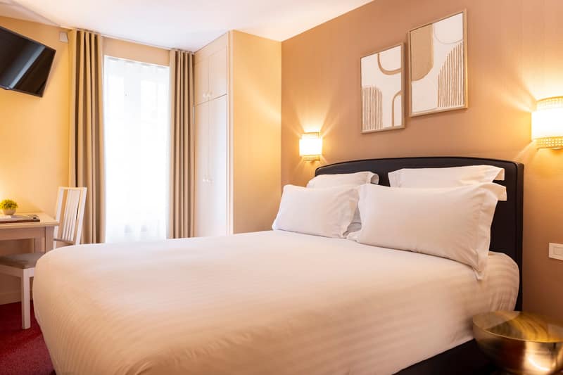 Hôtel Le Nautilus: Beach Access hotel in Saint-Malo