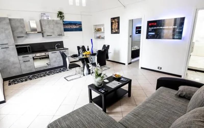 HomeHolidaySanremo - 2,0: Dog-friendly hotel in Sanremo