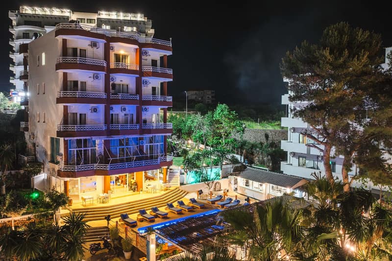 Saranda Hotel: Acceso a la playa hotel in Saranda