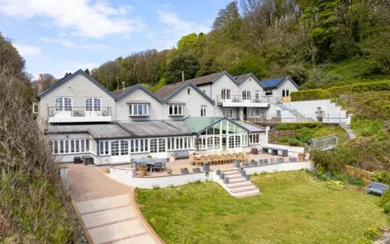 Waterwynch House