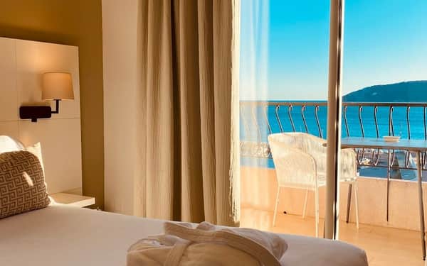 Best Western Plus La Corniche: In Parknähe hotel in Toulon