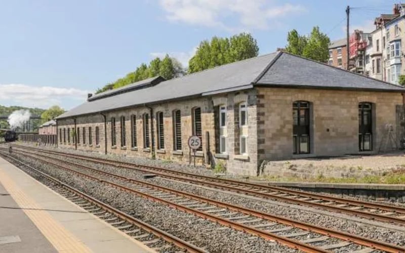 Repton Engine Shed: Se admiten perros hotel in Whitby