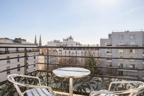Aparthotel Adagio Paris Buttes Chaumont - pet-friendly hotel Paris 19e