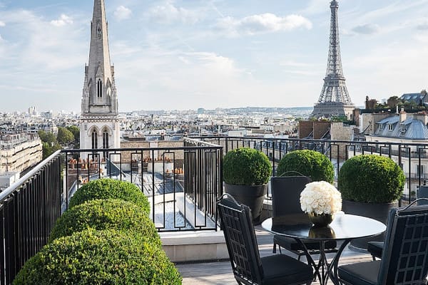 Four Seasons Hotel George V Paris - pet-friendly hotel Paris 8e