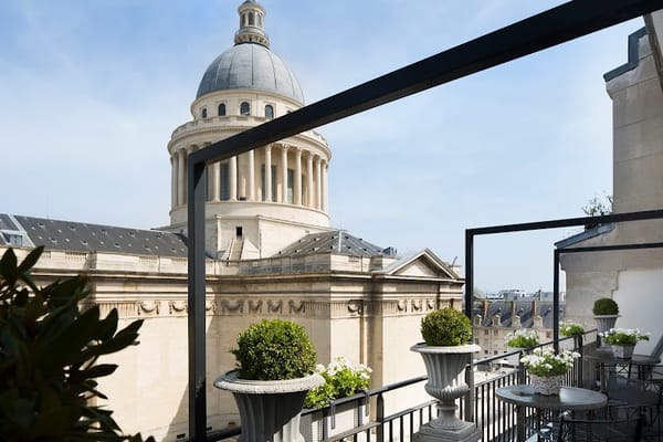 Hotel des Grands Hommes - pet-friendly hotel Paris 5e