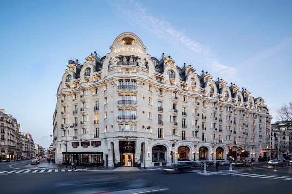 Hotel Lutetia (Mandarin Oriental) - pet-friendly hotel Paris 6e