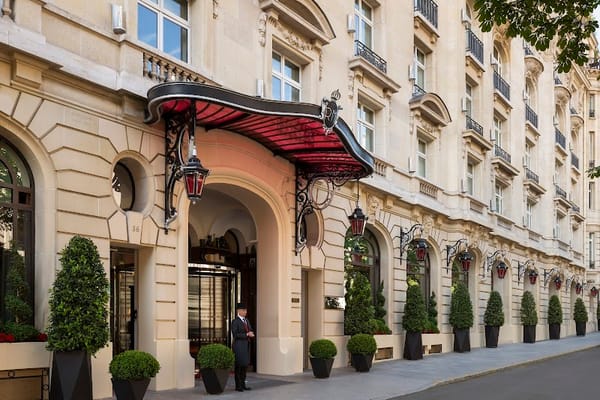 Le Royal Monceau - Raffles Paris - pet-friendly hotel Paris 17e